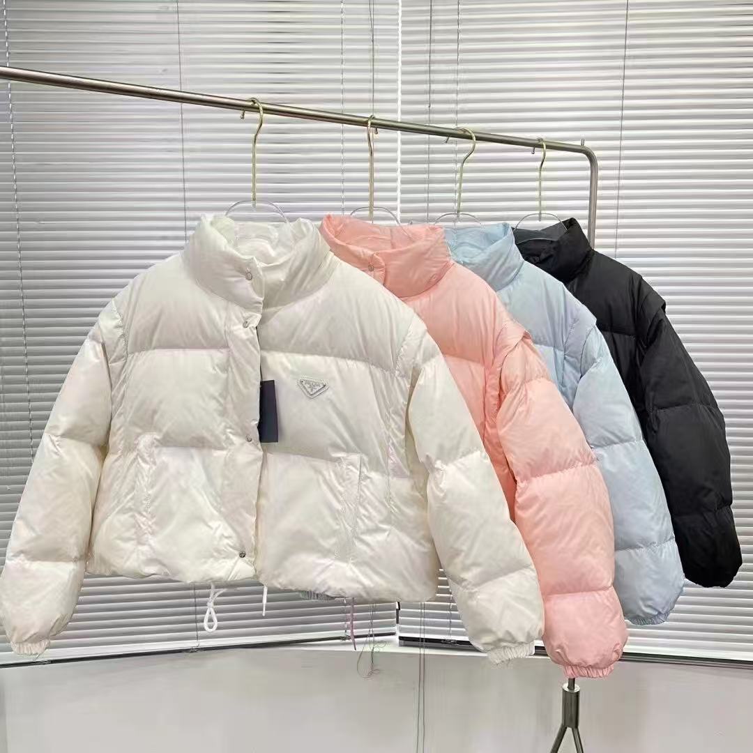 Prada  プラダ ダウンジャケット