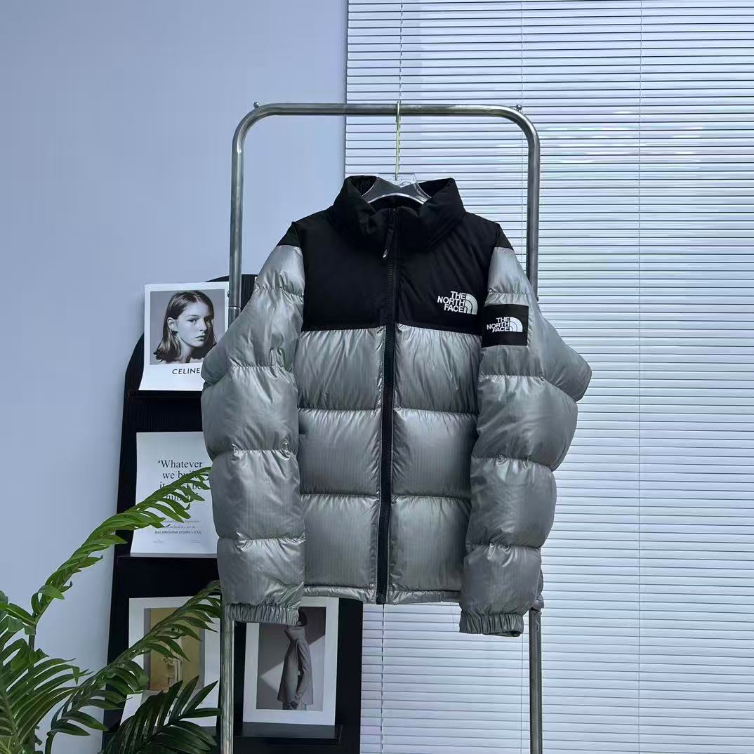 THE NORTH FACE  ザ・ノース・フェイス  ダウンジャケット