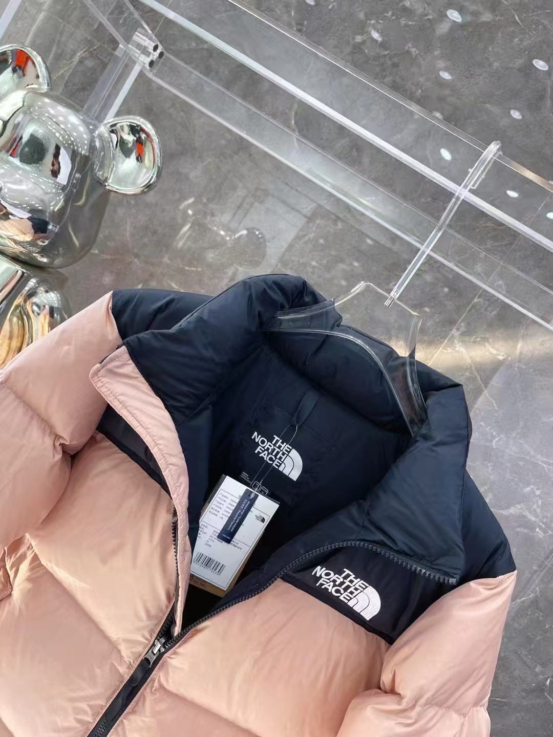THE NORTH FACE  ザ・ノース・フェイス  ダウンジャケット