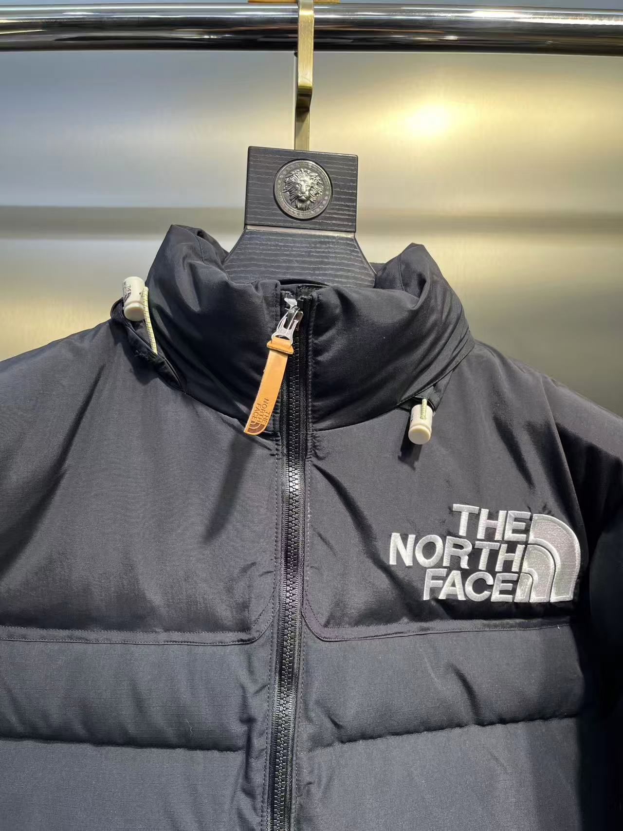 THE NORTH FACE  ザ・ノース・フェイス  ダウンジャケット