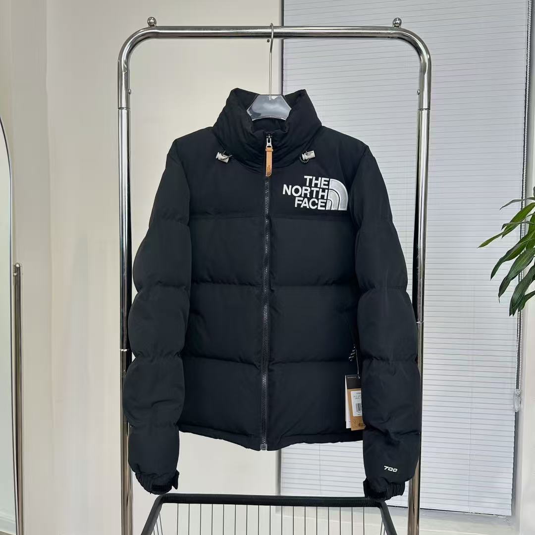 THE NORTH FACE  ザ・ノース・フェイス  ダウンジャケット