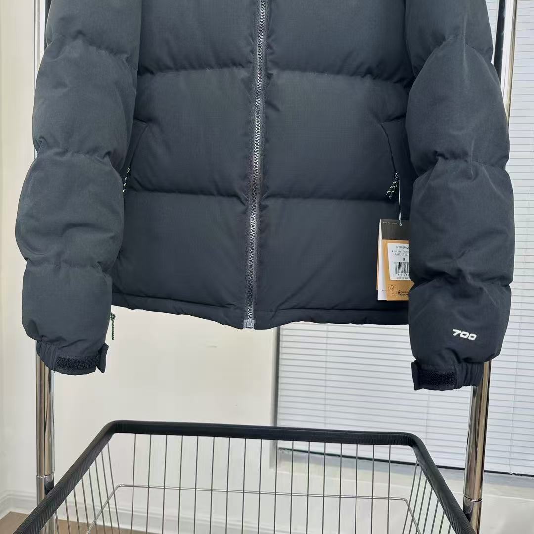 THE NORTH FACE  ザ・ノース・フェイス  ダウンジャケット