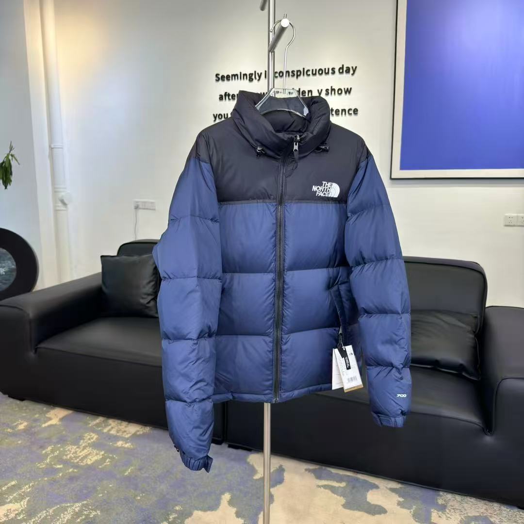 THE NORTH FACE  ザ・ノース・フェイス  ダウンジャケット