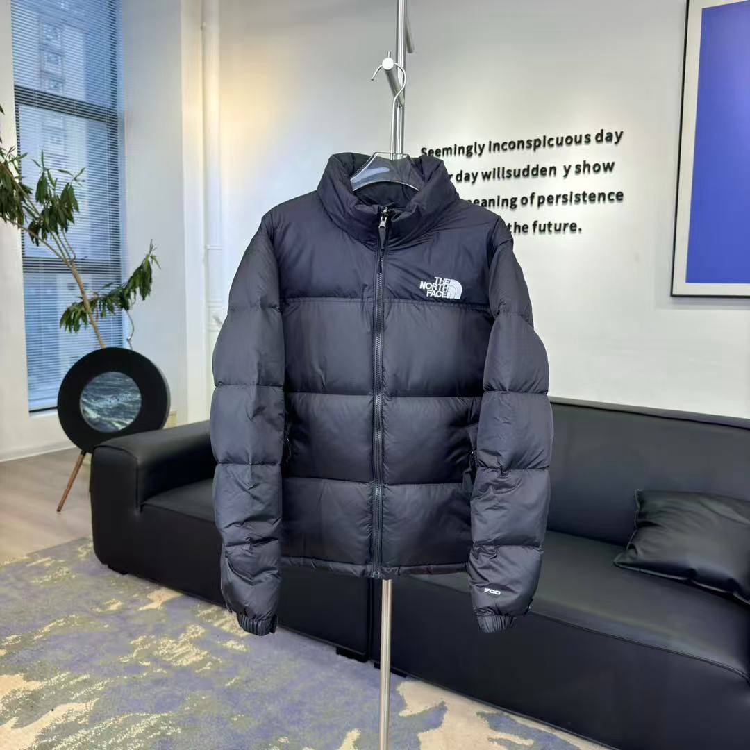 THE NORTH FACE  ザ・ノース・フェイス  ダウンジャケット