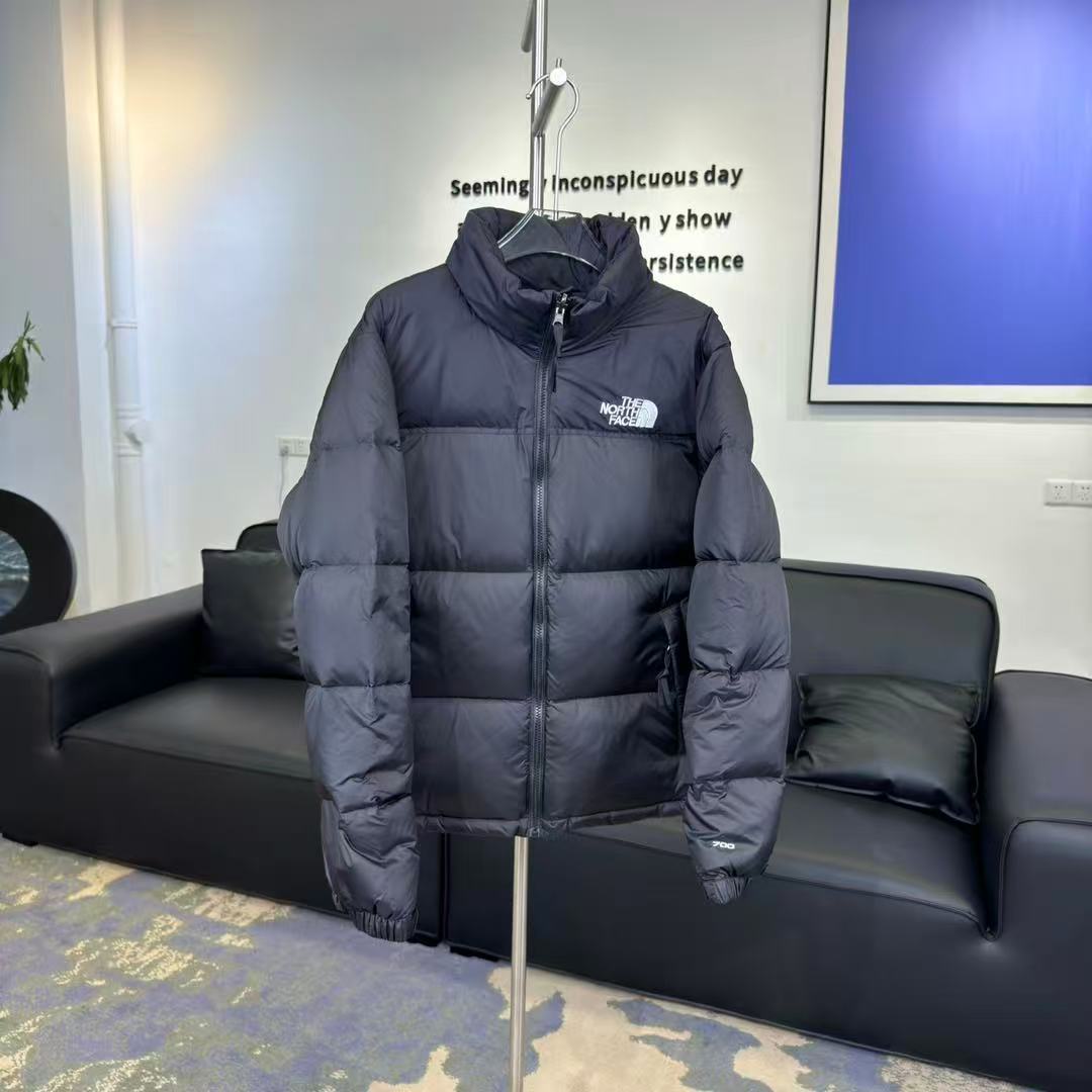 THE NORTH FACE  ザ・ノース・フェイス  ダウンジャケット