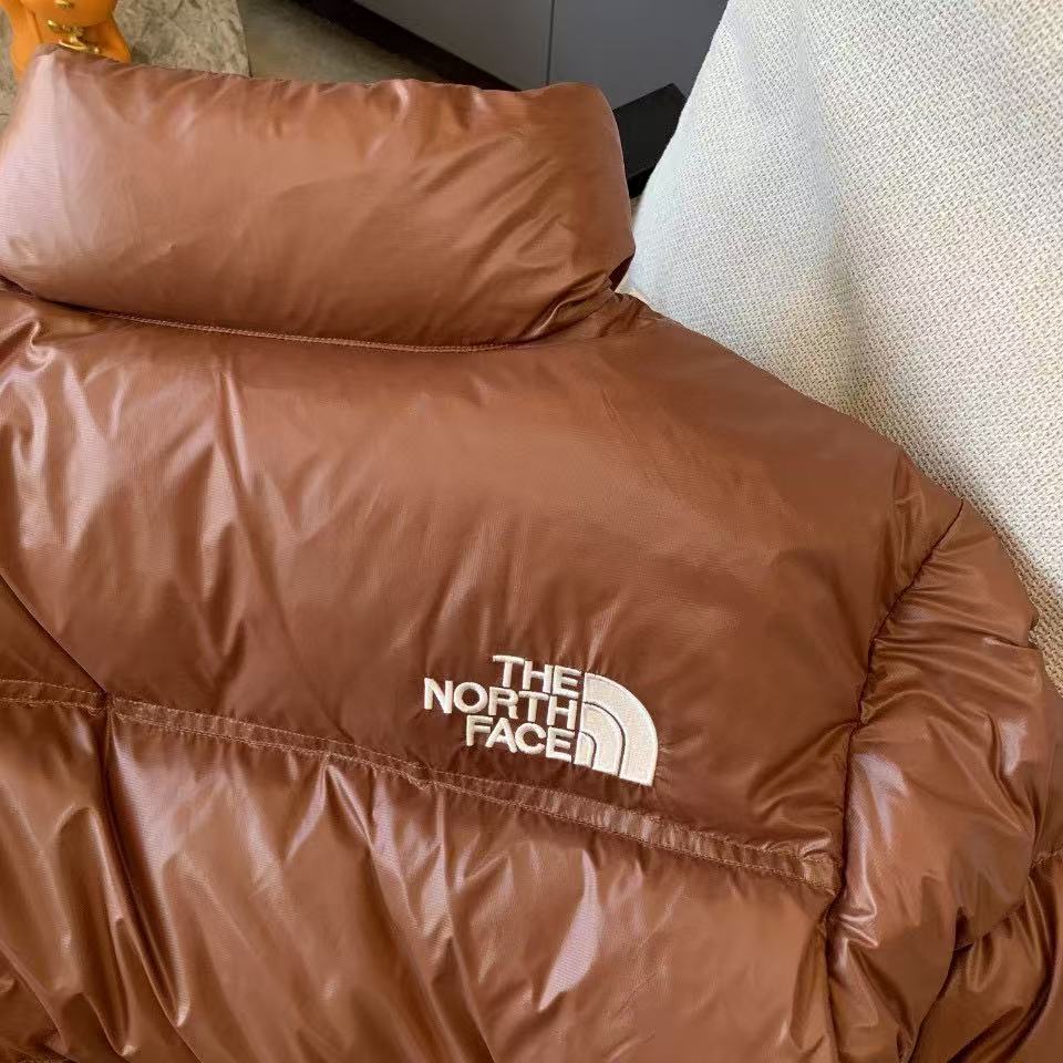 THE NORTH FACE  ザ・ノース・フェイス  ダウンジャケット
