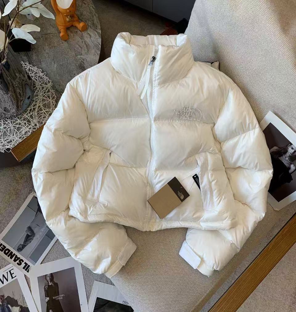 THE NORTH FACE  ザ・ノース・フェイス  ダウンジャケット