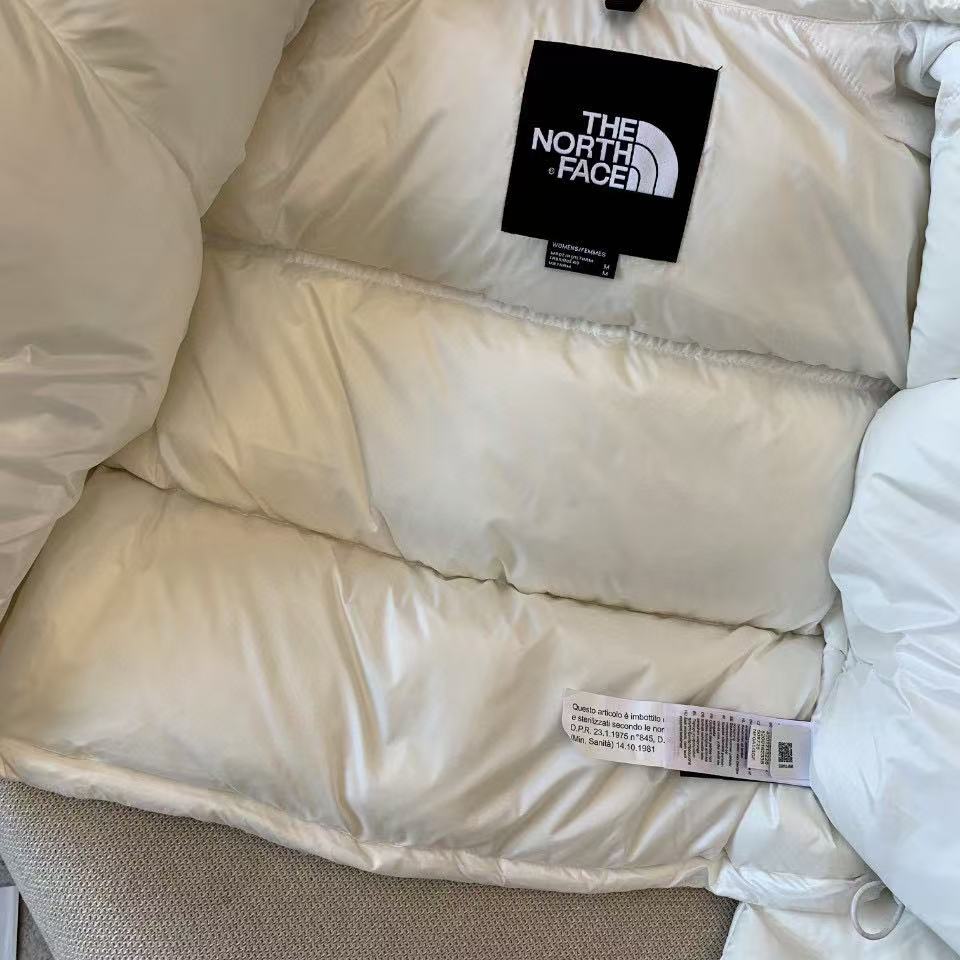 THE NORTH FACE  ザ・ノース・フェイス  ダウンジャケット