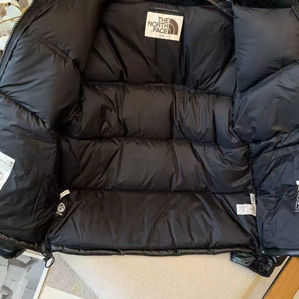 THE NORTH FACE  ザ・ノース・フェイス  ダウンジャケット