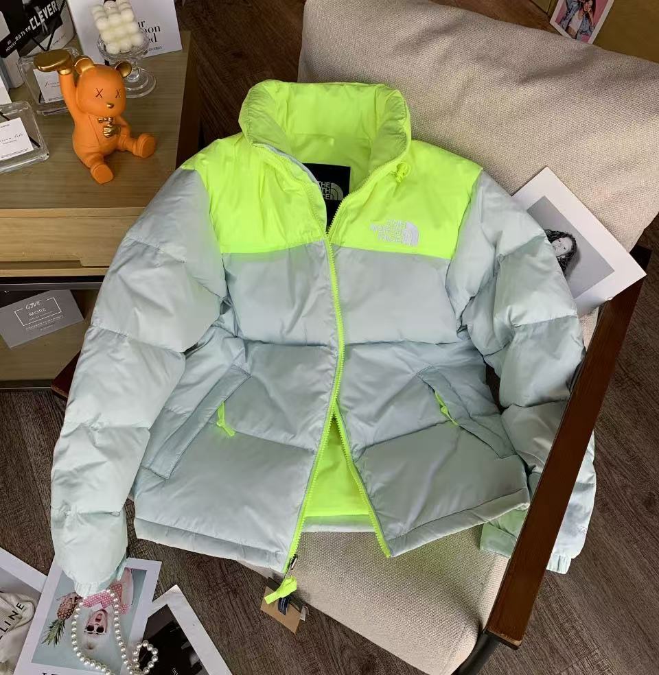 THE NORTH FACE  ザ・ノース・フェイス  ダウンジャケット