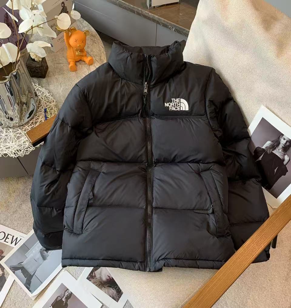 THE NORTH FACE  ザ・ノース・フェイス  ダウンジャケット