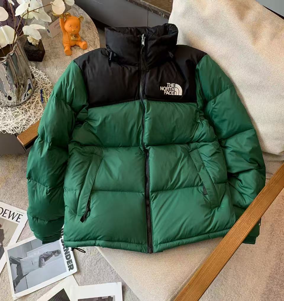 THE NORTH FACE  ザ・ノース・フェイス  ダウンジャケット