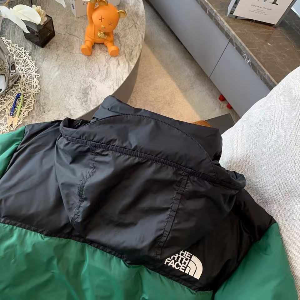 THE NORTH FACE  ザ・ノース・フェイス  ダウンジャケット