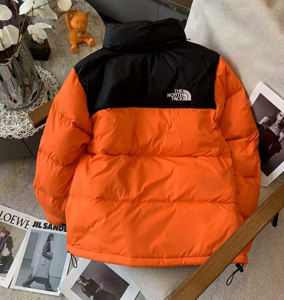 THE NORTH FACE  ザ・ノース・フェイス  ダウンジャケット