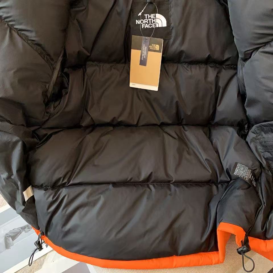 THE NORTH FACE  ザ・ノース・フェイス  ダウンジャケット