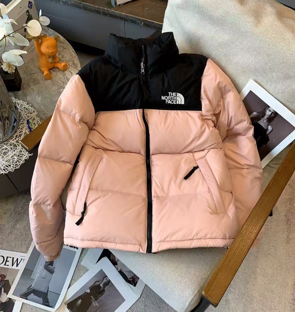 THE NORTH FACE  ザ・ノース・フェイス  ダウンジャケット