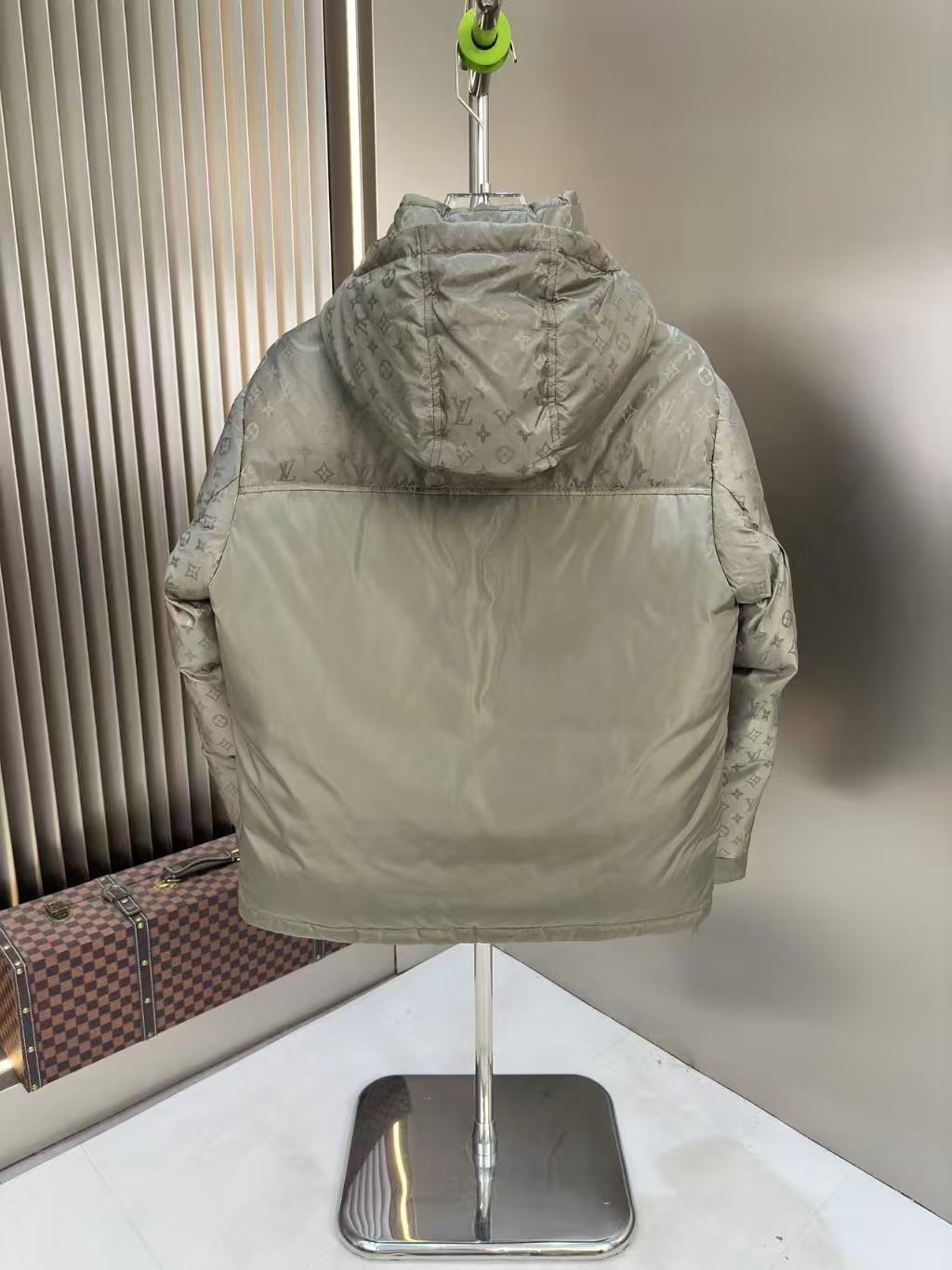 Louis vuitton  ルイ・ヴィトン  ダウンジャケット