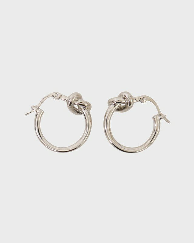 CELINE   ノット スモールフープ ピアス
