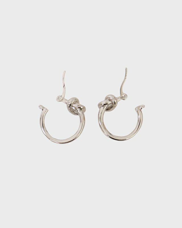 CELINE   ノット スモールフープ ピアス