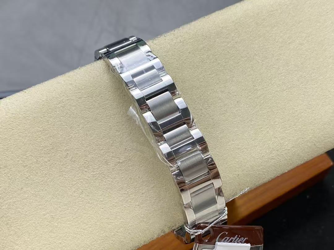 Cartier Ballon Bleu de Cartier watch バロン ブルー ドゥ カルティエ ウォッチ