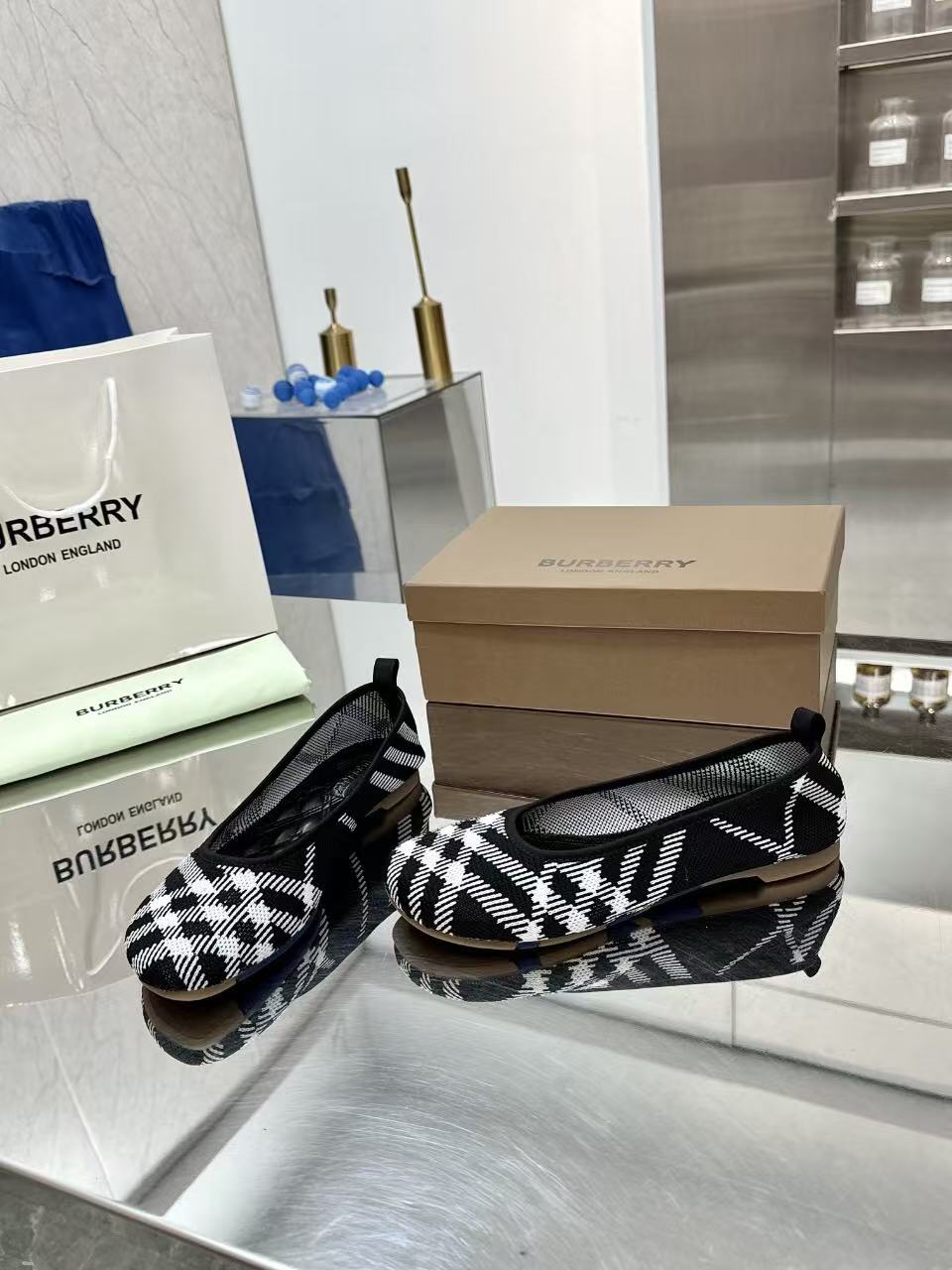 Burberry チェック ニット ベイビーバレリーナ