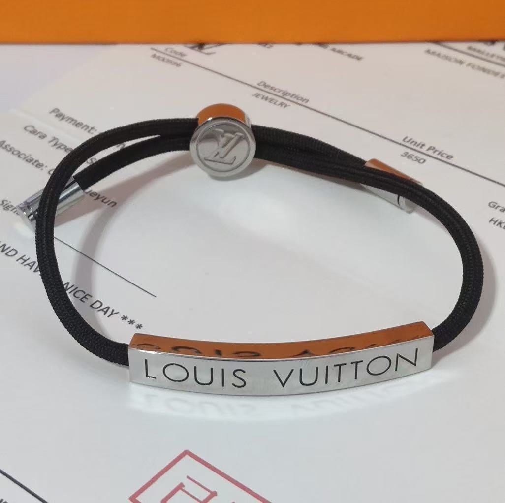 Louis vuitton ブレスレット･LV スペース