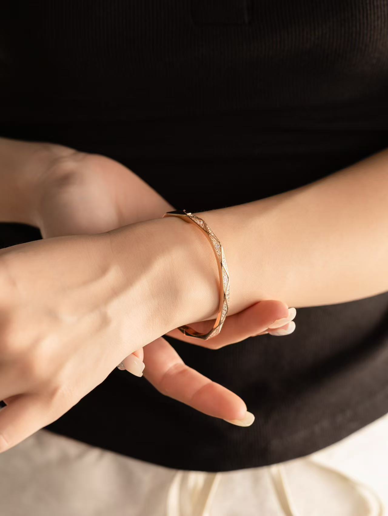 Graff ローレンス グラフ シグネチャー パヴェダイヤモンド バングル