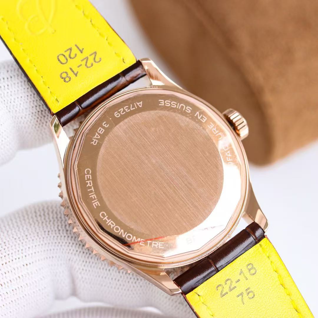 BREITLING  ブライトリング  ナビタイマー オートマチック GMT 41