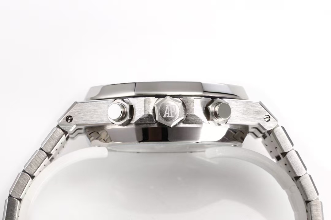 Audemars Piguet  オーデマピゲ  ロイヤル オーク クロノグラフ