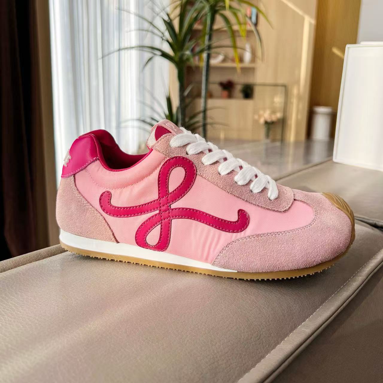 Loewe バレエランナー 2.0（ナイロン&カーフ）