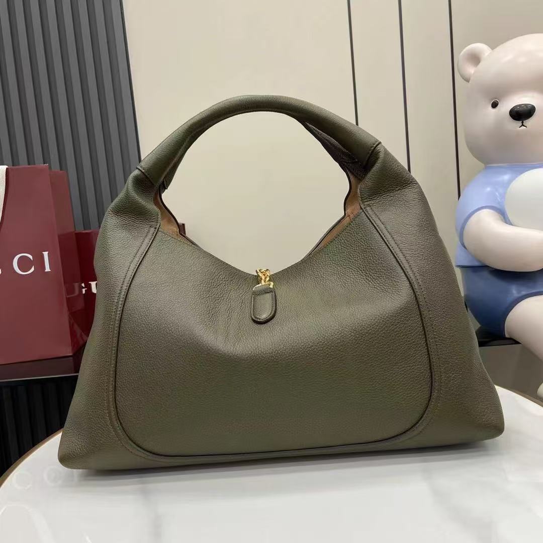 GUCCI 〔グッチ ソフトビット〕マキシ ショルダーバッグ