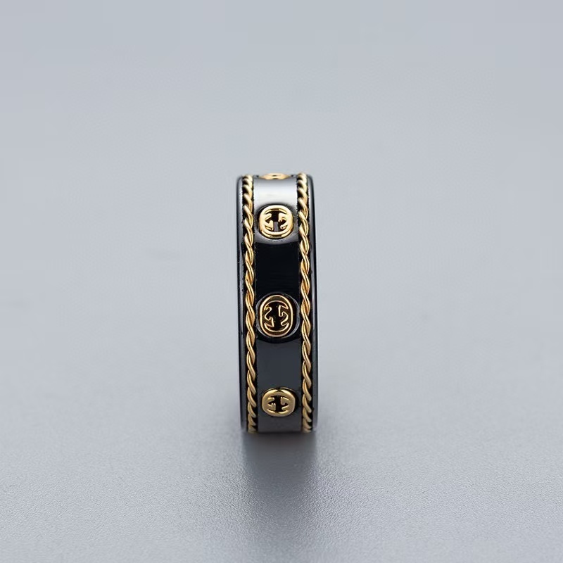 GUCCI インターロッキングG 18K リング