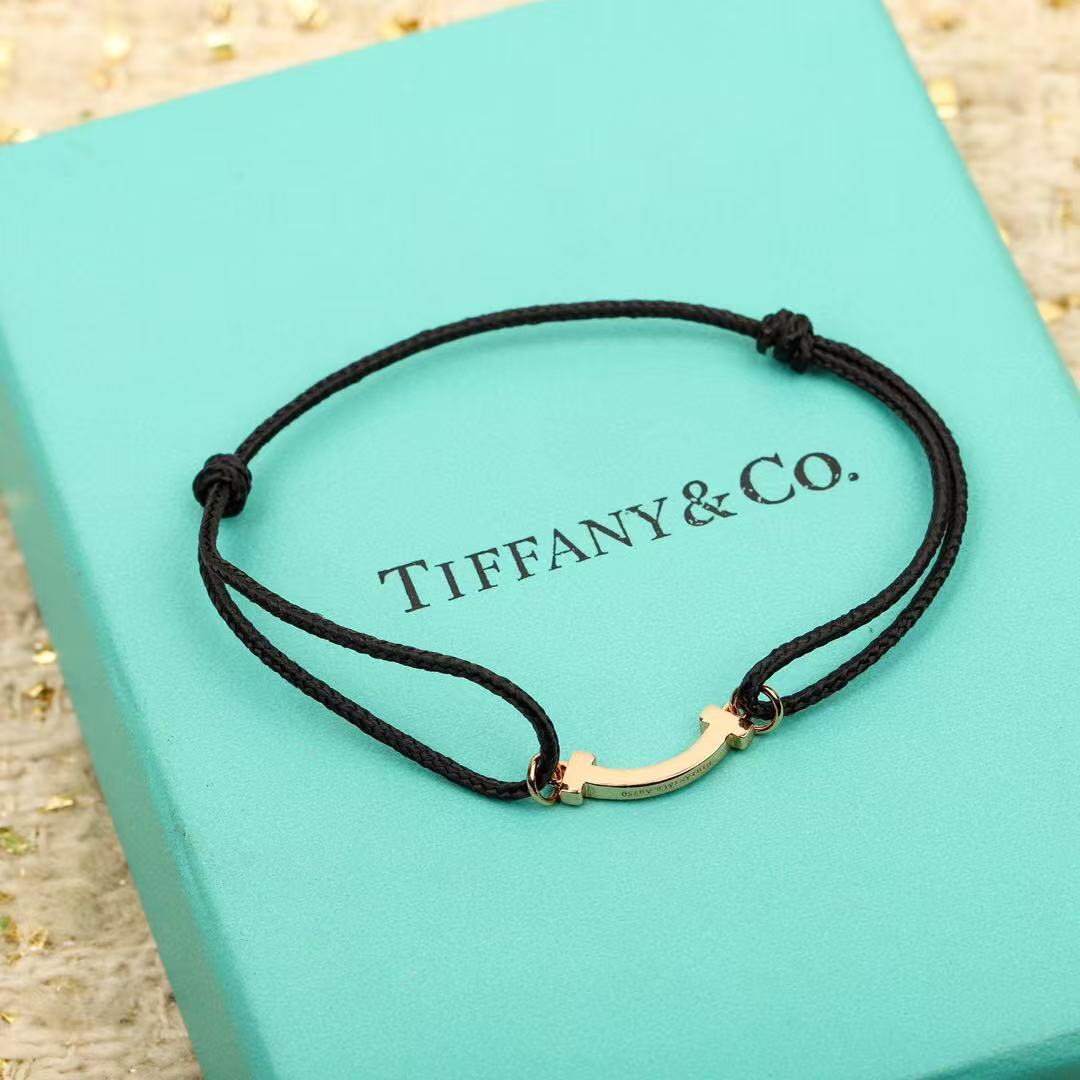 スマイル ブレスレット ローズゴールドにダイヤモンドをセッティング、ブラック コード