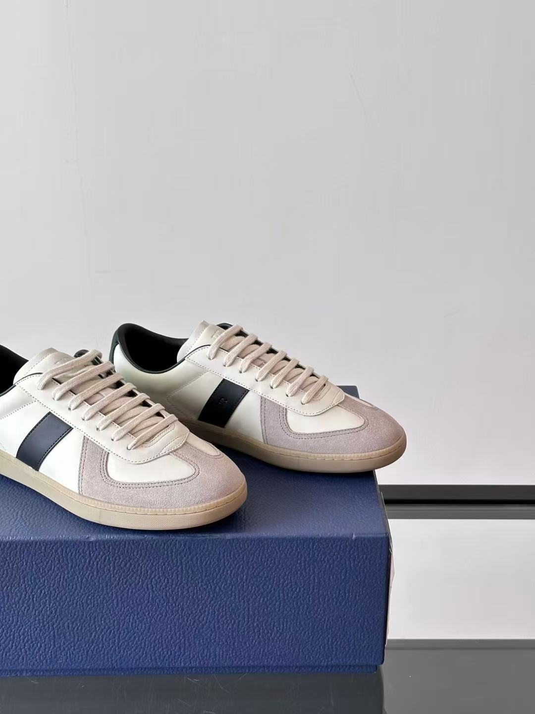 DIOR B01 マッチポイント スニーカー