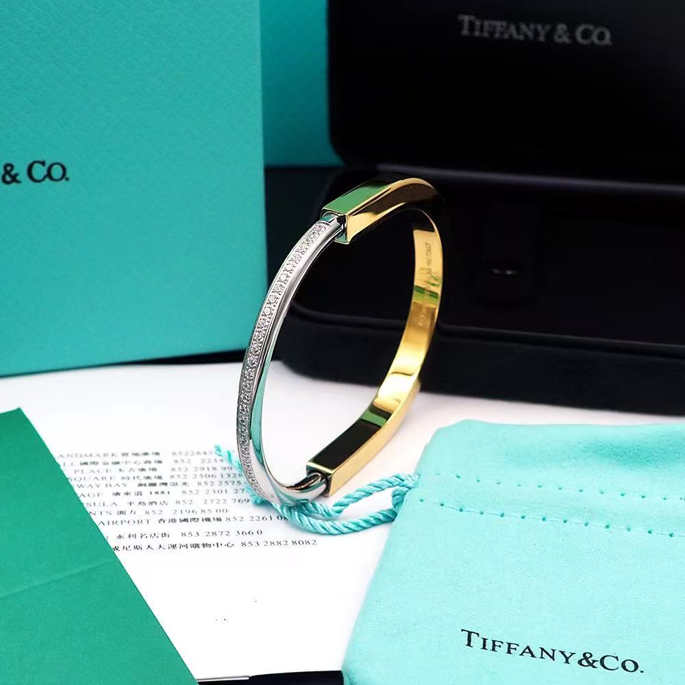 ティファニー ロック バングル イエローゴールド ＆ ホワイトゴールドにハーフ パヴェ ダイヤモンドをセッティング