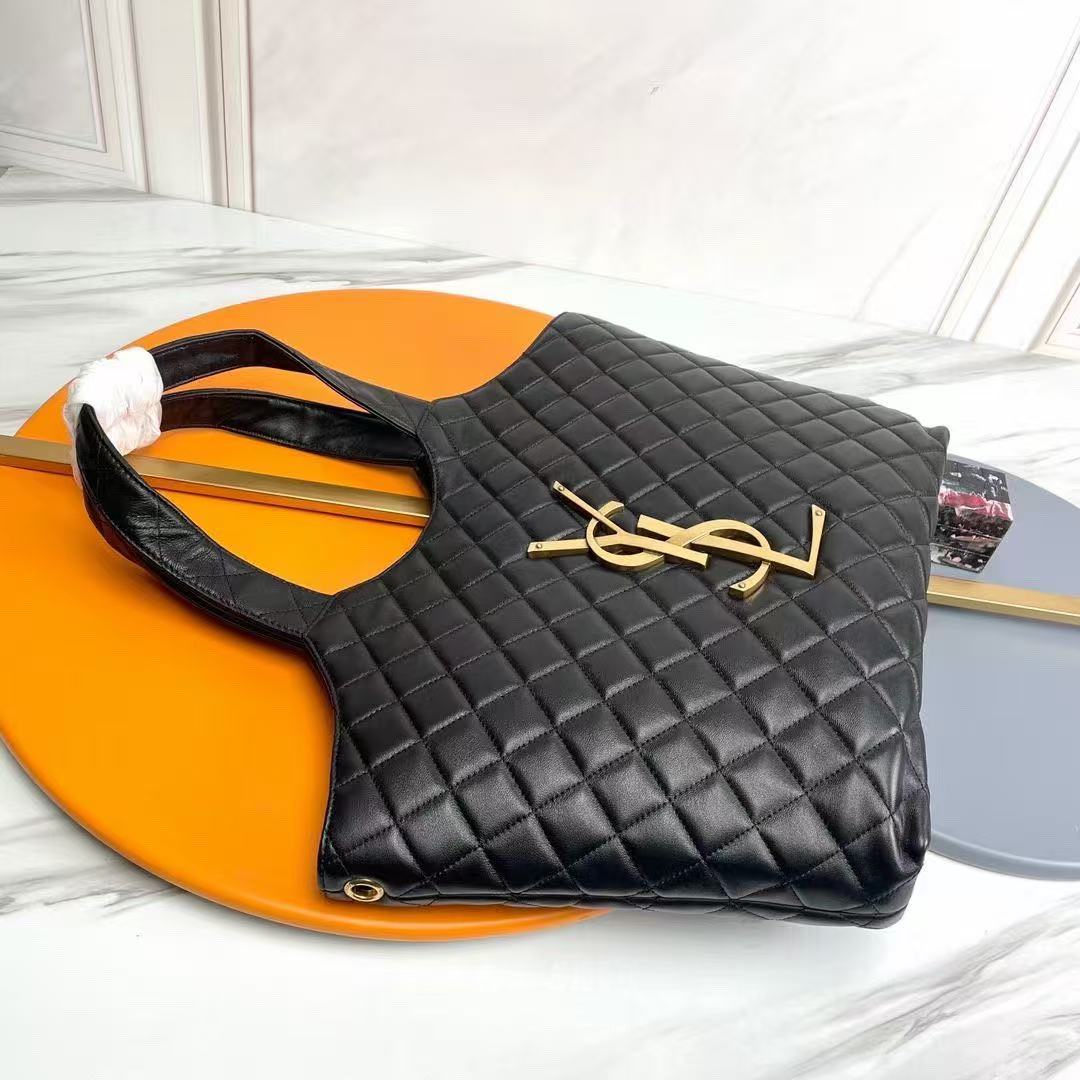  Saint Laurent サンローラン イカール マキシ ショッピングバッグ（ラムスキン／キルティング）