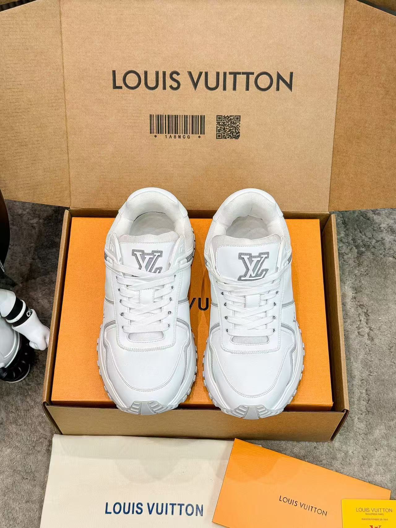 Louis vuitton ランアウェイ マキシ スニーカー