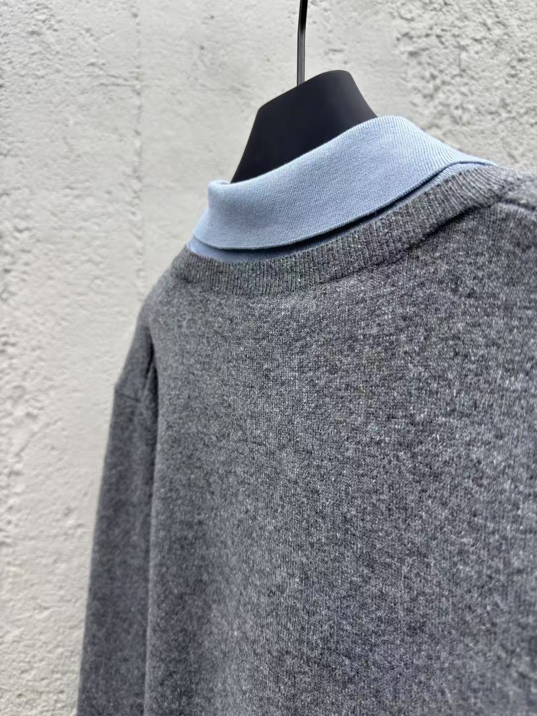 MIUMIU カシミヤxウール ポロセーター