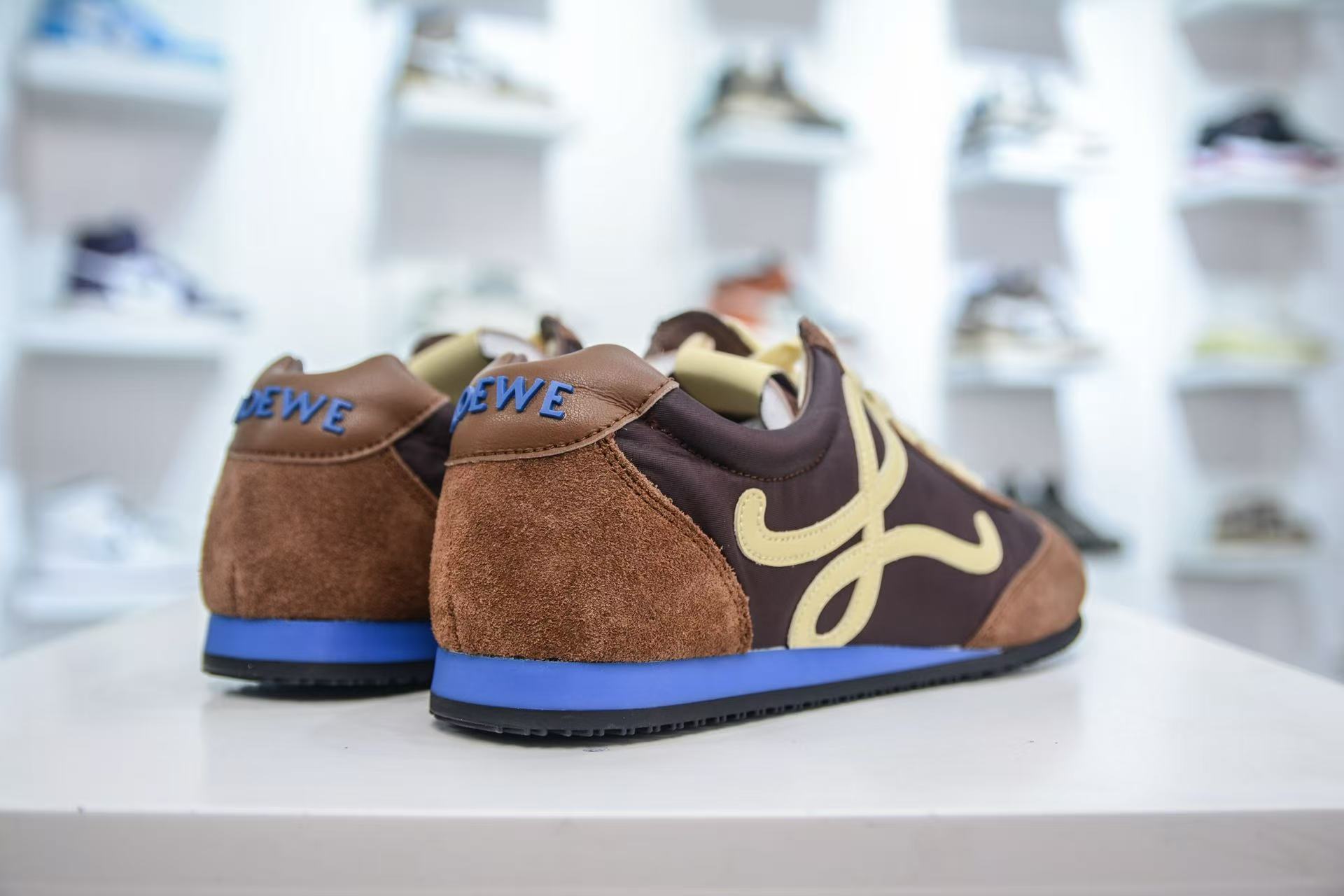 Loewe バレエランナー 2.0（ナイロン&カーフ）