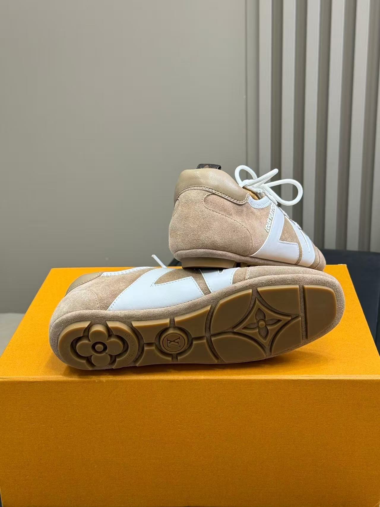 Louis vuitton スニーカリーナ