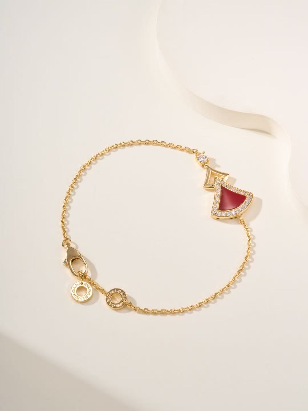 Bvlgari ディーヴァ ドリーム ブレスレット