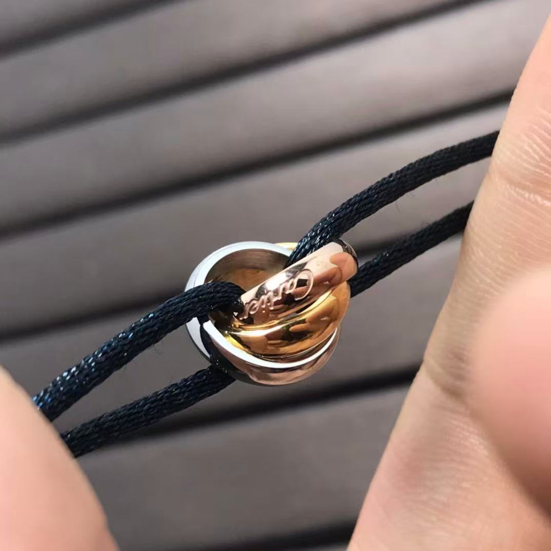 Cartier Trinty bracelet, cord 【オンライン限定】トリニティ ブレスレット