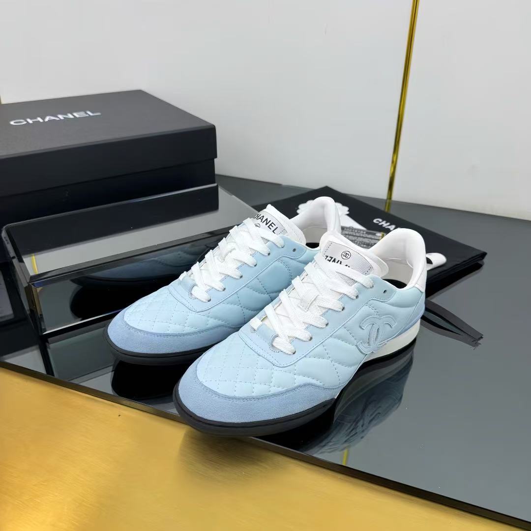 CHANEL シャイニー カーフスキン カーフスキン & スエード カーフスキン  ブルー & ホワイト