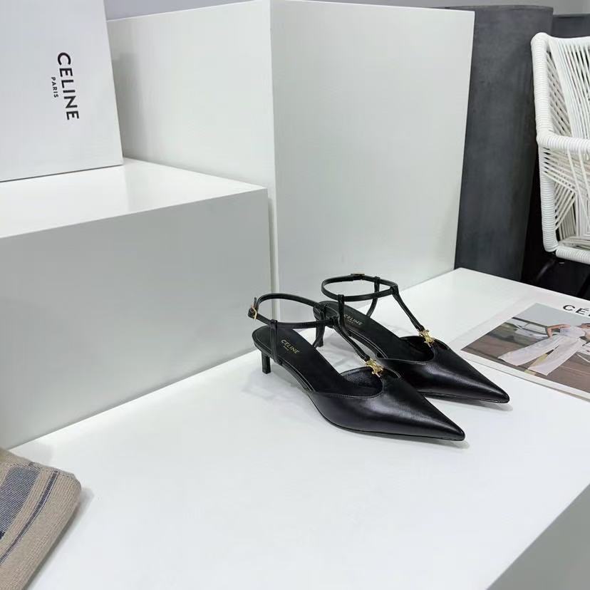 CELINE キトゥン Tバーストラップ パンプス