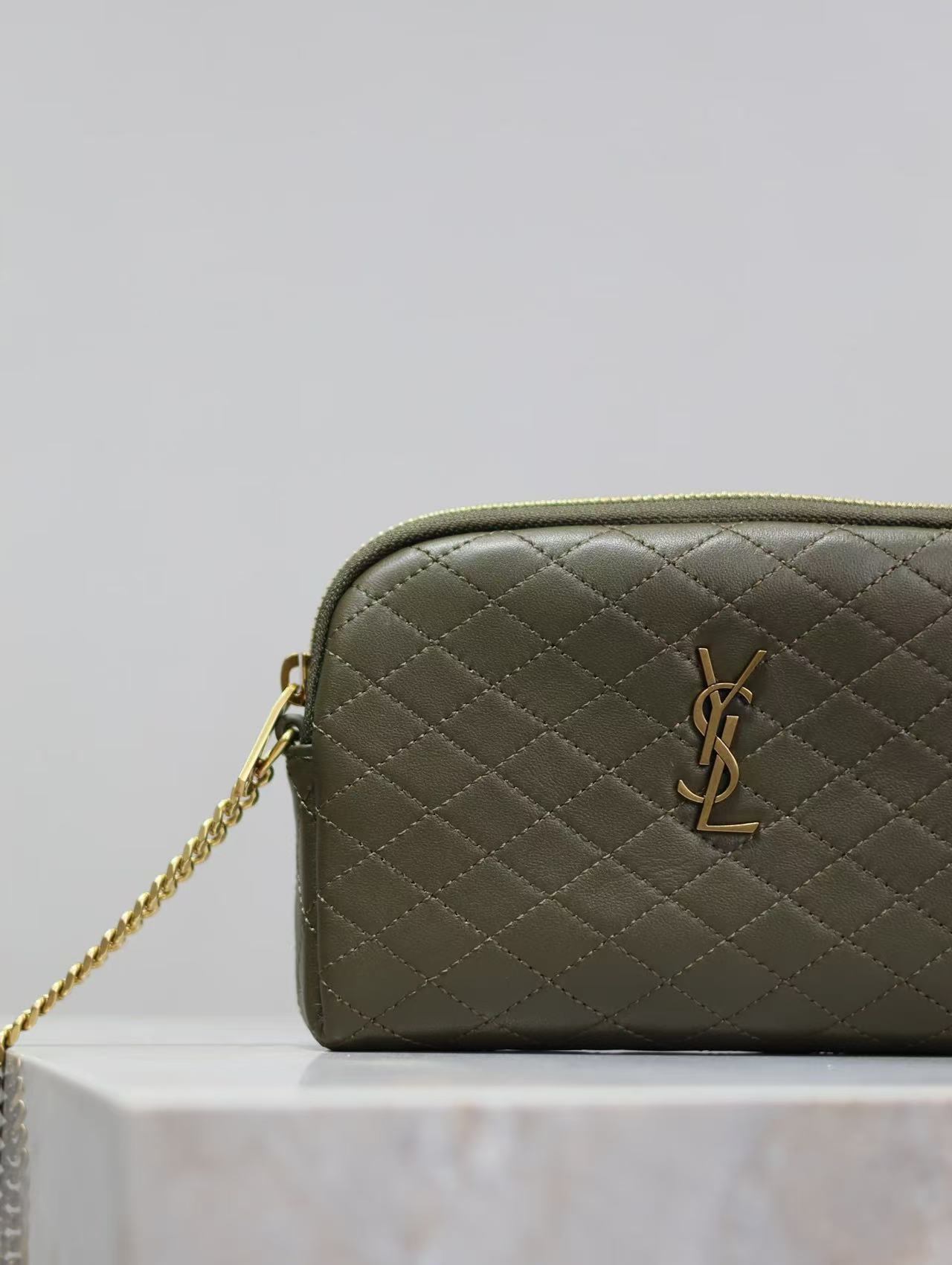 Saint Laurent サンローラン  ギャビー カメラバッグ（ラムスキン）