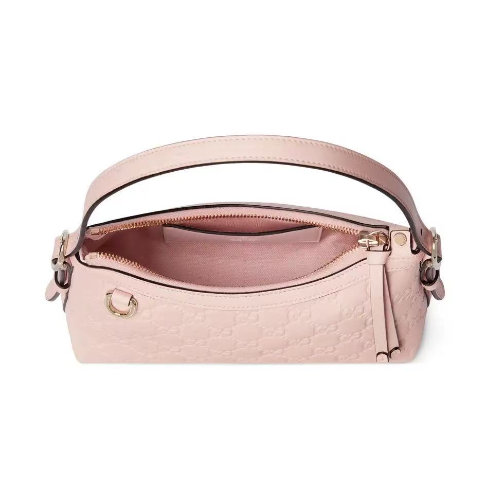 GUCCI〔GGエンブレム〕スモール ショルダーバッグ