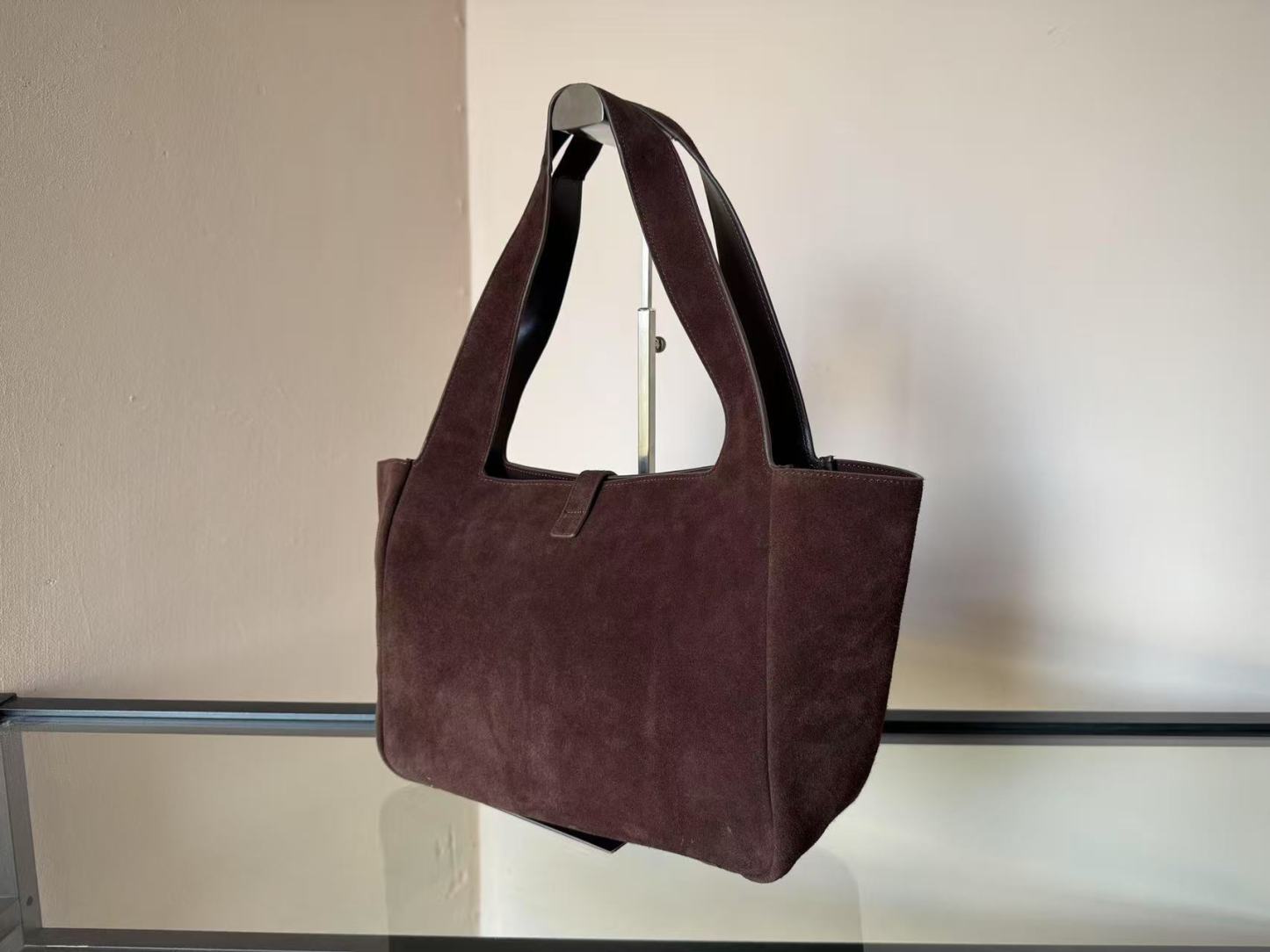  Saint Laurent サンローラン LE 5 À 7 BEA（スエード）