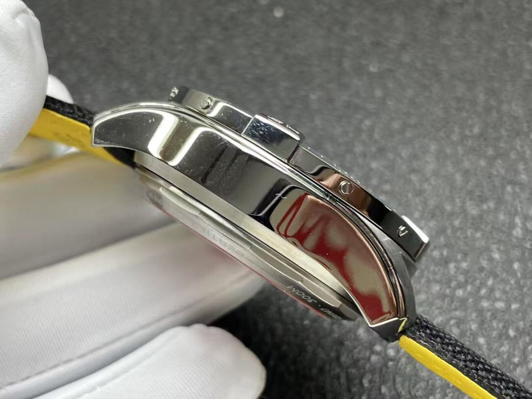  Breitling ブライトリング スーパー アベンジャー B01 クロノグラフ 46