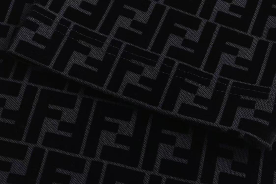 Fendi ブラックピケ Tシャツ