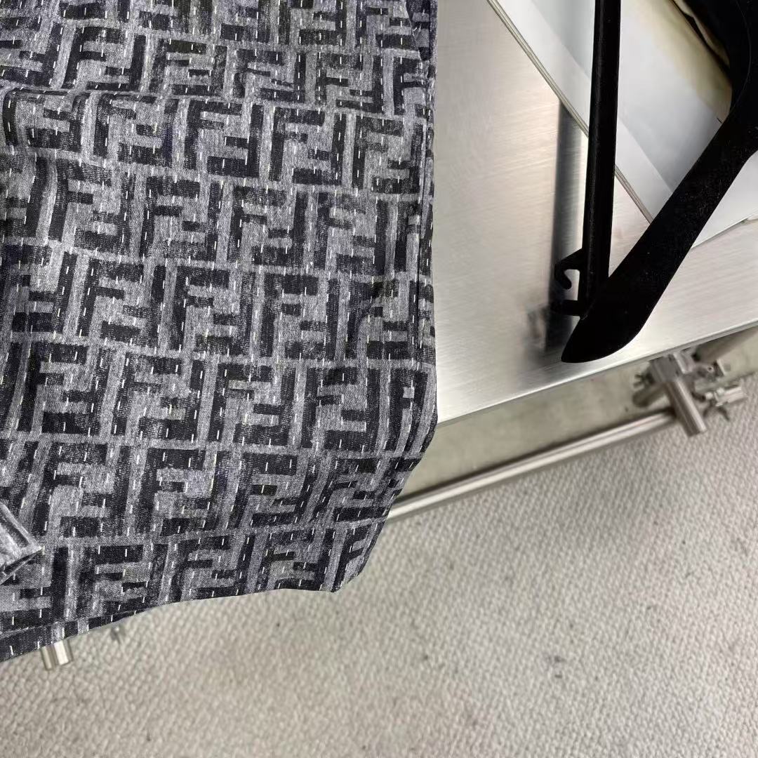 Fendi ステッチ入り ブルーFFデニム ショートパンツ